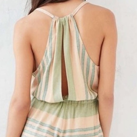 O’Neill Alex Striped Surplice Romper Urban Outfitters - Picture 3 of 10